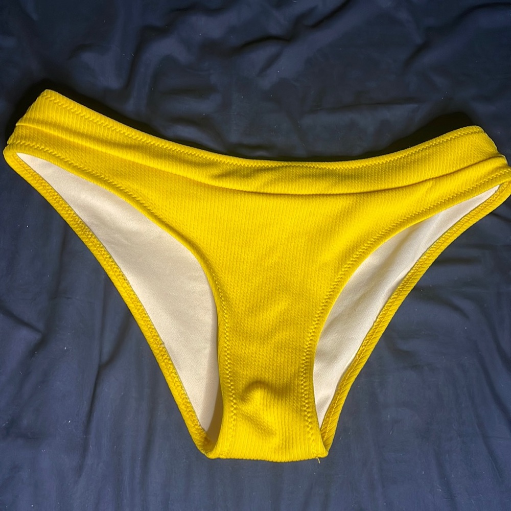 Women’s small Zaful yellow bathing suit bottoms